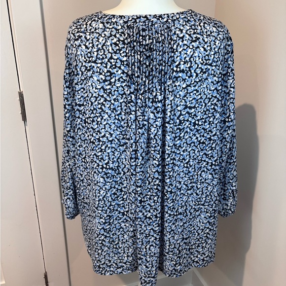 NYDJ Blue Black Abstract Print Blouse Women’s Plus Size 2X Long Sleeve - Picture 3 of 14